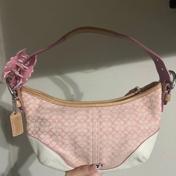 COACH Hobo Mini Signature One-Shoulder Bag Pink Leather Canvas
6351 - Picture 1 of 9
